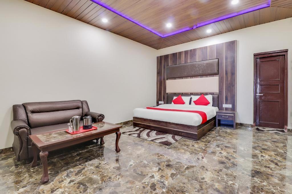 Hotel Himdhara, Dalhousie Eksteriør bilde