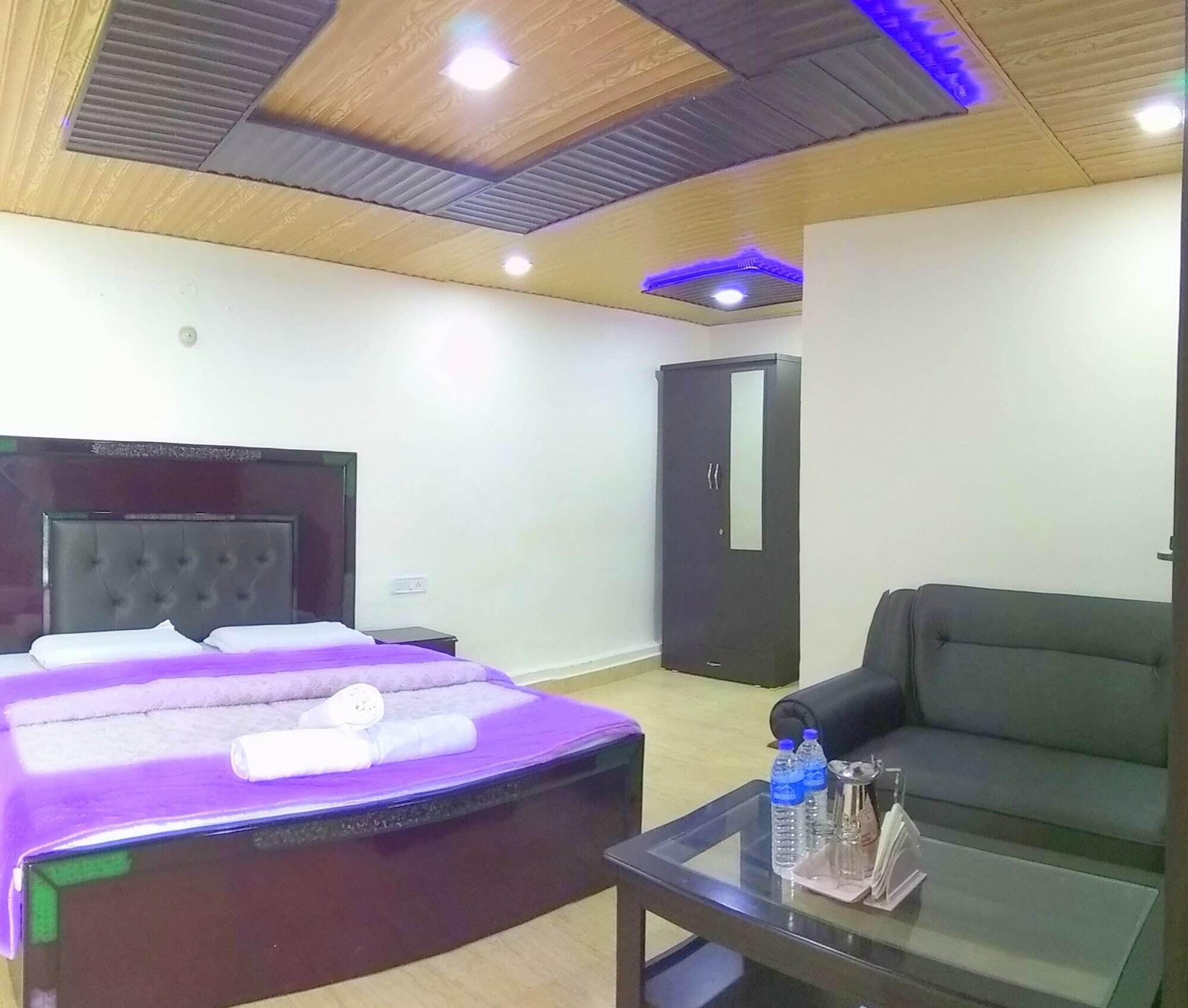 Hotel Himdhara, Dalhousie Eksteriør bilde